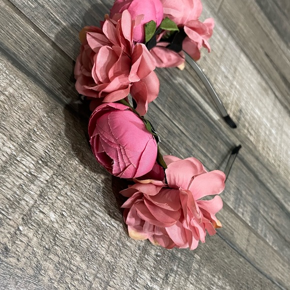 Flower headband - Picture 2 of 3